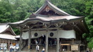 神々しさあふれる神社です