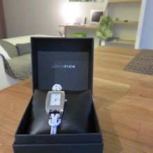 Louis Pionの文字入りです