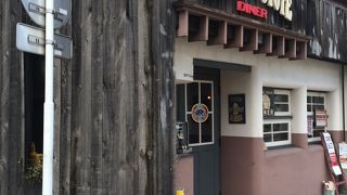 おいしい手作りハンバーガーでおなかいっぱい