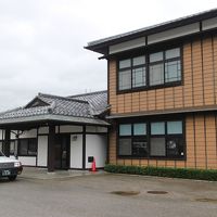 エントランスは白壁で萩らしかったです。