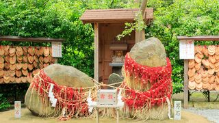 縁結びで有名なスポット？