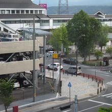 部屋からは佐久平駅が見えます