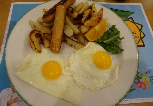 チェーン店で、カナダの他の場所でもみかけました。