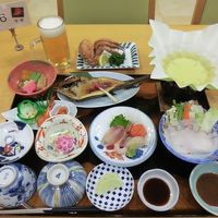 たこしゃぶに毛蟹…最北の海の幸が並ぶ夕食です。