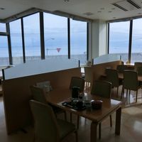 食事は2階のレストラン汐彩で頂きました。