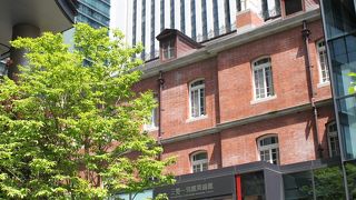 クラシカルな赤煉瓦