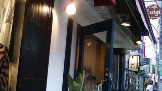 小さくても素敵なカフェですよ。