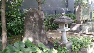 十思公園にひっそりとあります。