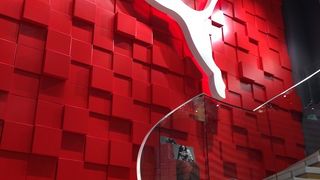 デザインがいいものを売っていますね。さすが。