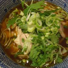 これは…フォーじゃないぞ　こんなに茶色くないぞ普通