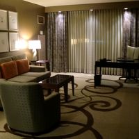 リビング　この手前にミニバーコーナーがあります