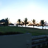 ビーチの南側はガゼボがあります