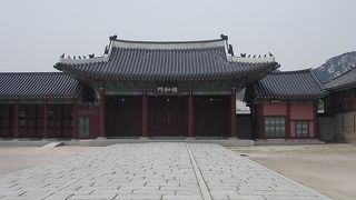 維和門でございます