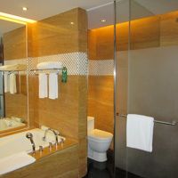 トイレ、バスタブ、シャワーがわかれている。」