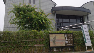 唐津城ちかく、青木繁のコレクションが有名