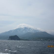 利尻島から礼文島に向うフェリーから利尻富士