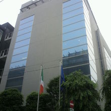 アイルランド大使館の入っているアイルランドハウスです。