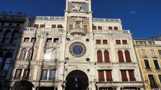 文字盤がカッコ良い