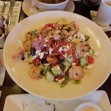 ボリュームあるサラダ