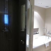 シャワーブース付き