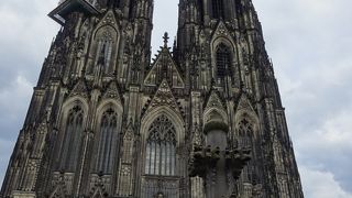 物凄く大きい教会