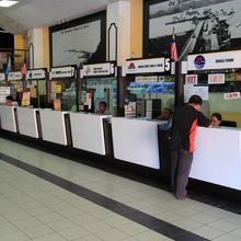 行き先、時間などでカウンターが違う