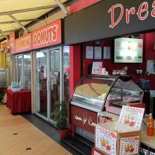 軽食などもいろいろ