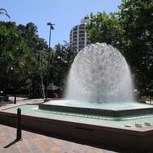 公園の噴水