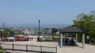 高台から函館港を一望