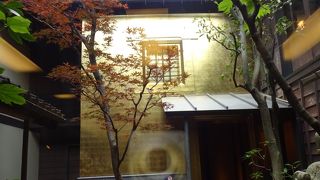 黄金の蔵を見ましょう。