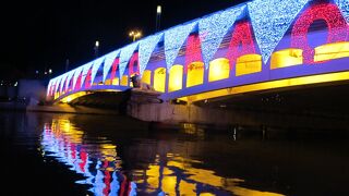 愛河クルーズ（（愛之船））