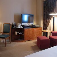 クラシカルなデザインと色合いです