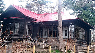 屋根が赤くなった！？