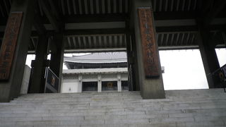 御堂筋の名もここから