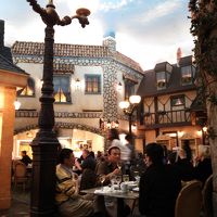 レストランまるで外にいるよう