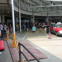 タクシー乗り場