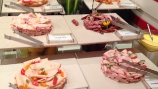 シャングリラ一階のレストラン