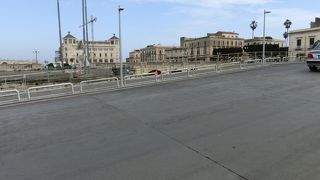 オルティージャ島にかかっている橋の1つです