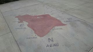 隣の小さなビーチがとても綺麗！