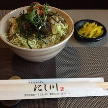 牛スジ丼ミニ。