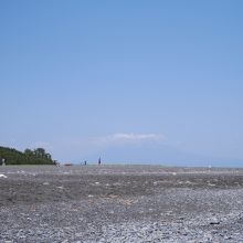三保の松原から見たこの日の富士山