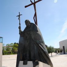 ヨハネ・パウロ2世はここでごミサをあげています。