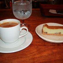 小倉＆抹茶シーズケーキ、エスプレッソのセット