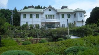 大正時代の建物が町に中に残っています