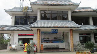 龍門へはリフトで登って、階段を下りましょう。