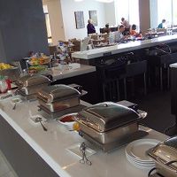 朝食は品数すくないのに8ドル！！