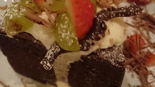 静かなマスターが薦める美味しいケーキ