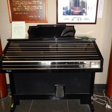 山中塗り×ブラザー工業が製作した電子オルガン