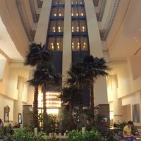 ホテルメイン棟内です