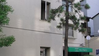 義経、梶原景時と言い争う